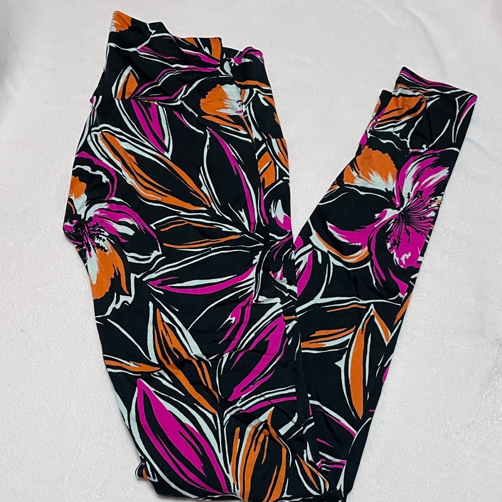 K-DEER Bold Abstract Print Leggings
